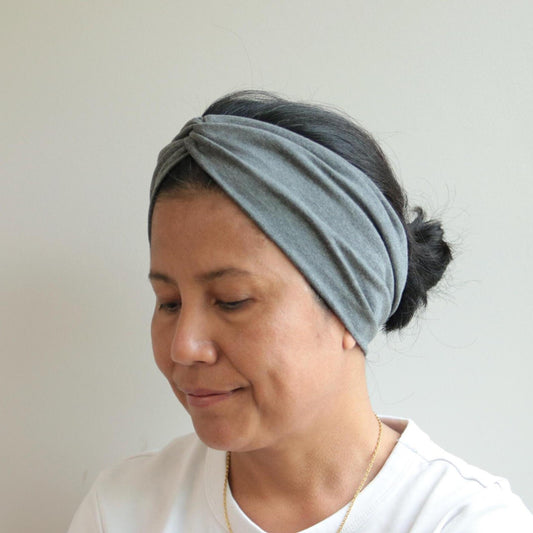 Grey- melange, knotted